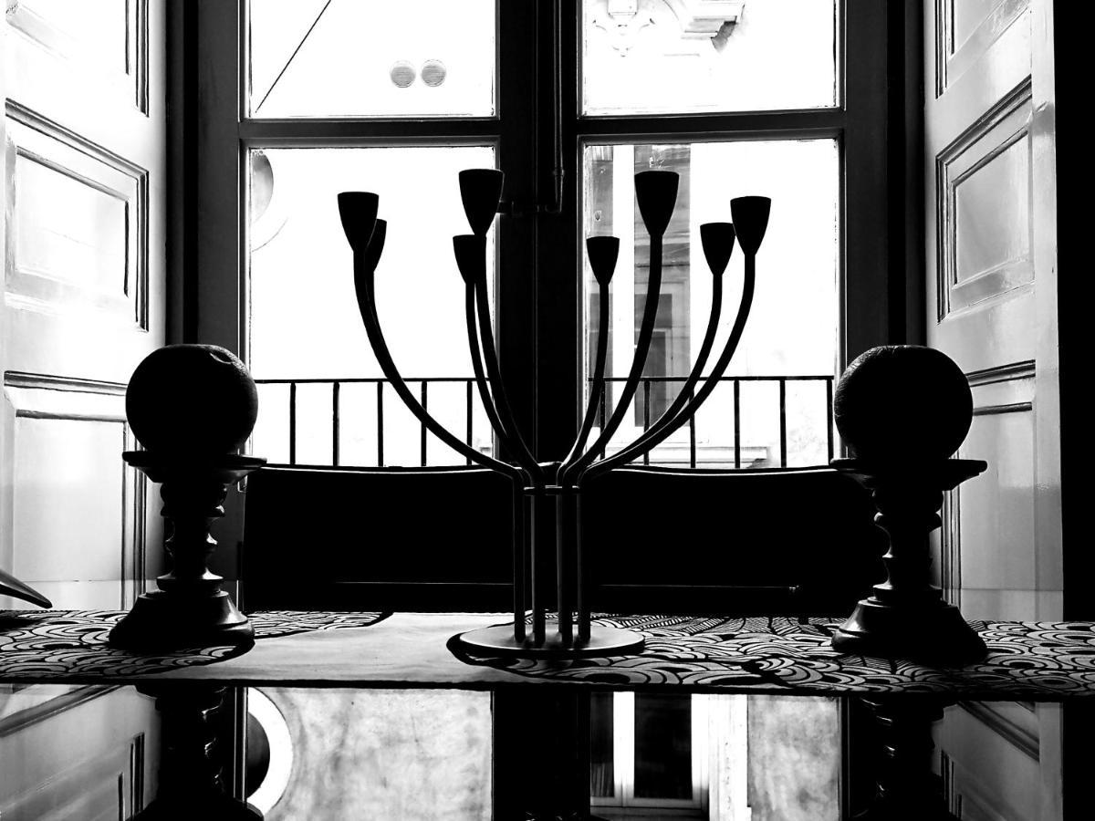 Il Letto Sotto Il Tetto * Catánia